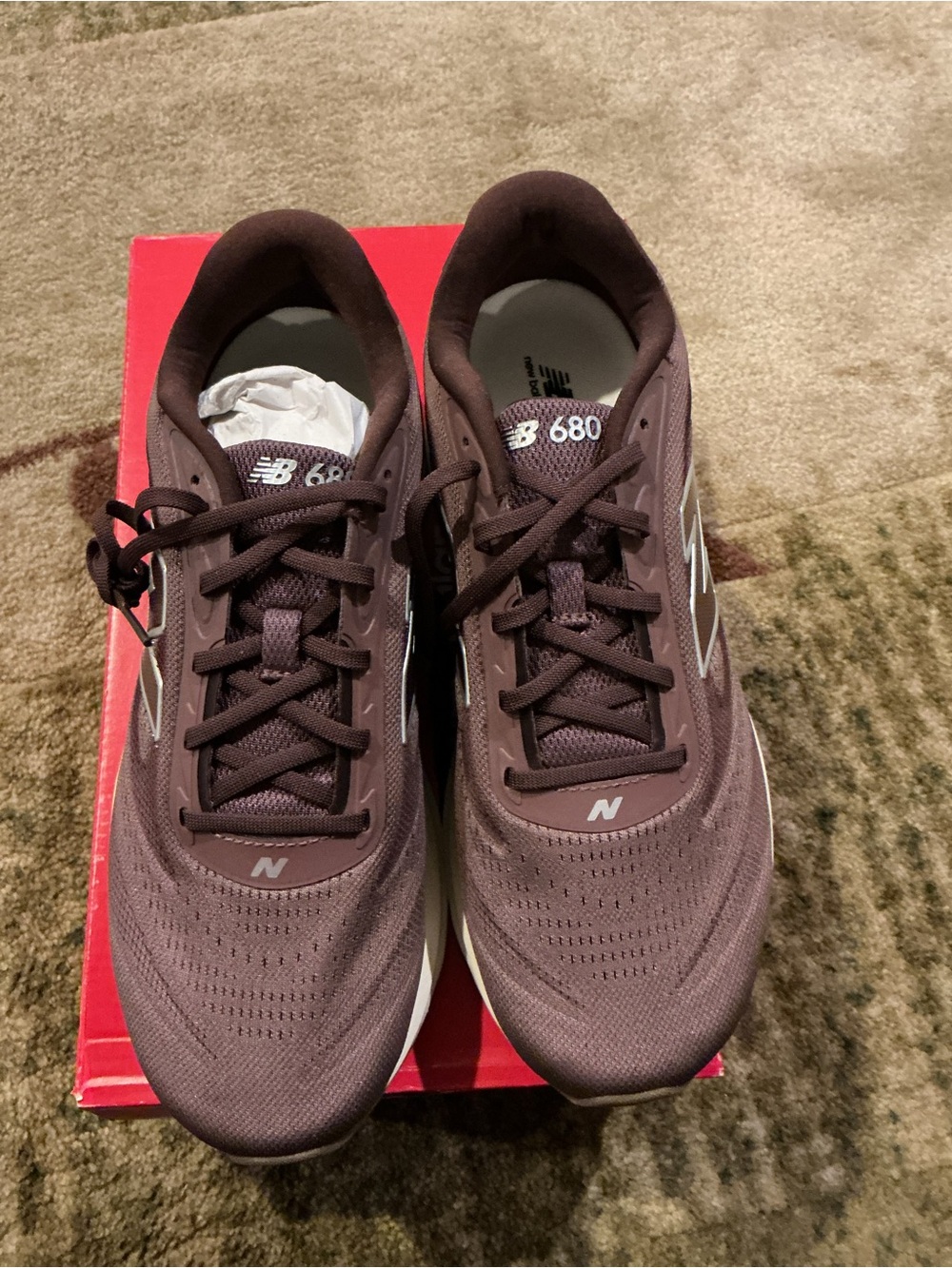 New Balance unisex 680 V9 Fresh From Athletic Shoes - Burgundy/Maroon